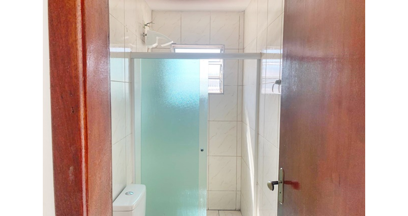 Casa para renda à venda no Bairro da Vila Zat na Praça Vinte e Cinco de Novembro,