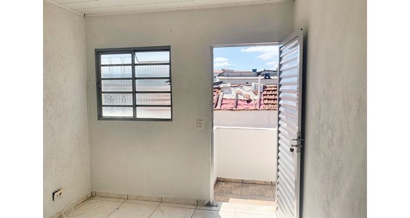 Casa para renda à venda no Bairro da Vila Zat na Praça Vinte e Cinco de Novembro,