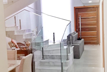 Belo Sobrado à venda em Bragança Paulista no Bairro do Condomínio Portal da Serra 