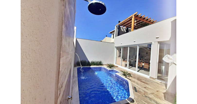 Belo Sobrado à venda em Bragança Paulista no Bairro do Condomínio Portal da Serra 