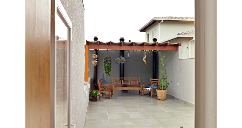 Belo Sobrado à venda em Bragança Paulista no Bairro do Condomínio Portal da Serra 