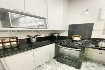 Bela Casa assobradada à venda no Bairro do Parque São Domingos na Rua Dirceu de Almeida,