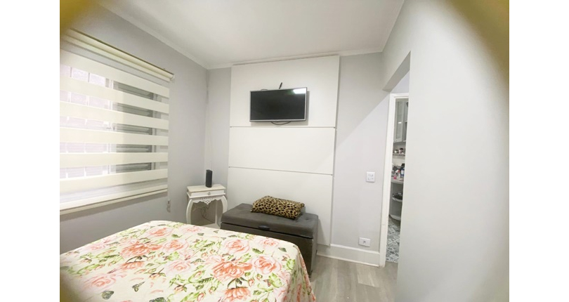 Bela Casa assobradada à venda no Bairro do Parque São Domingos na Rua Dirceu de Almeida,