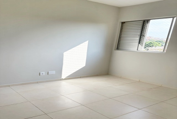 Lindo Apartamento à venda no Bairro do Parque Maria Domitila na Rua Willis Roberto Banks 549,