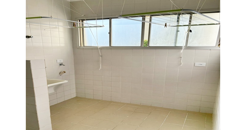 Lindo Apartamento à venda no Bairro do Parque Maria Domitila na Rua Willis Roberto Banks 549,