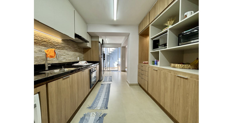 Sobrado à venda Rua George Samuel, Jardim Mangalot - Imóveis à Venda