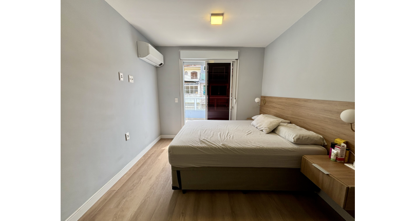 Sobrado à venda Rua George Samuel, Jardim Mangalot - Imóveis à Venda