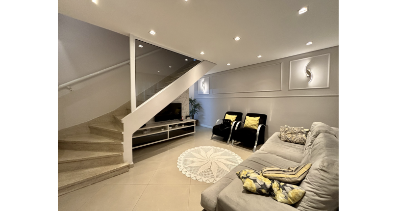 Sobrado à venda Rua George Samuel, Jardim Mangalot - Imóveis à Venda