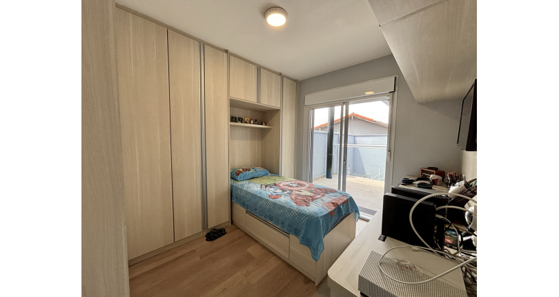 Sobrado à venda Rua George Samuel, Jardim Mangalot - Imóveis à Venda