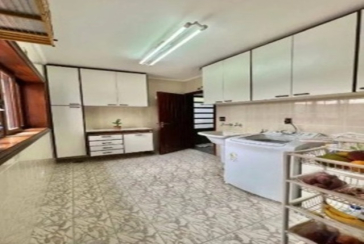 Lindo Sobrado à venda no Bairro do City América na Rua Emir Nogueira,