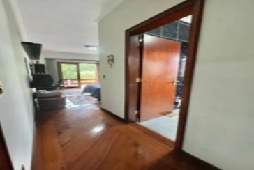 Lindo Sobrado à venda no Bairro do City América na Rua Emir Nogueira,