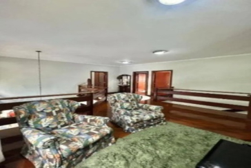 Lindo Sobrado à venda no Bairro do City América na Rua Emir Nogueira,