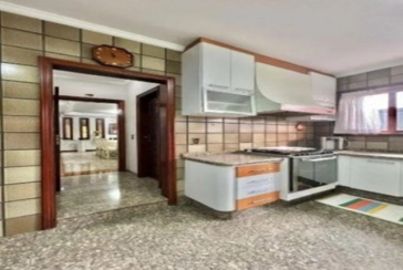 Lindo Sobrado à venda no Bairro do City América na Rua Emir Nogueira,