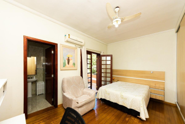 Lindo Sobrado à venda no Bairro do City América na Rua Eugênia Sereno,