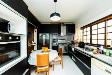 Lindo Sobrado à venda no Bairro do City América na Rua Eugênia Sereno,