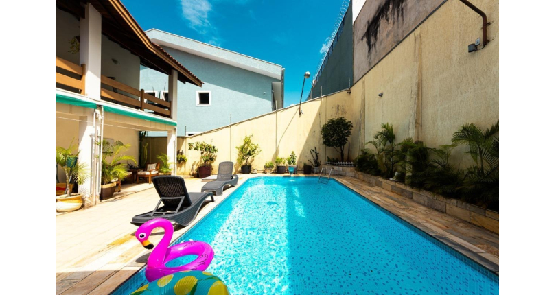 Lindo Sobrado à venda no Bairro do City América na Rua Eugênia Sereno,