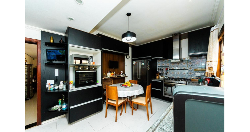 Lindo Sobrado à venda no Bairro do City América na Rua Eugênia Sereno,