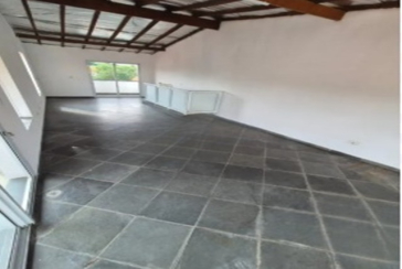 Belo Sobrado à venda no Bairro do Conjunto Residencial Vista Verde