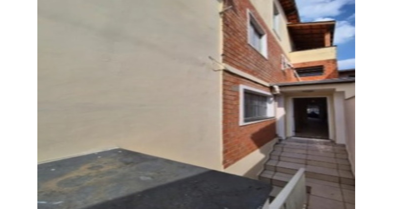 Belo Sobrado à venda no Bairro do Conjunto Residencial Vista Verde