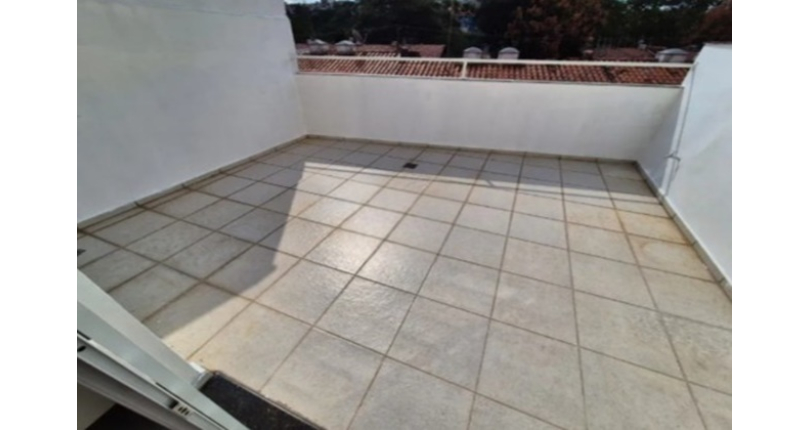 Belo Sobrado à venda no Bairro do Conjunto Residencial Vista Verde