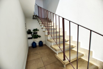 Ótima Casa Térrea à venda no Bairro da Chácara São João na Rua Barra do Garça