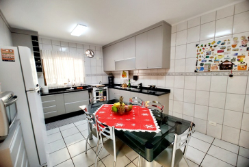 Ótima Casa Térrea à venda no Bairro da Chácara São João na Rua Barra do Garça