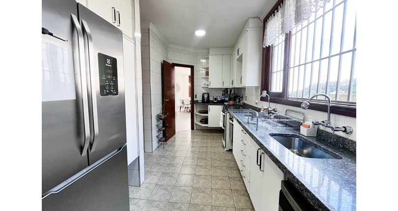 Lindo Sobrado Alto Padrão à venda no City América na Rua Desembargador Olavo Lima Guimarães