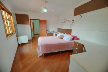 Bela Casa à venda no Jardim Líbano na Rua Benedito Gama Ricardo