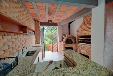 Bela Casa à venda no Jardim Líbano na Rua Benedito Gama Ricardo