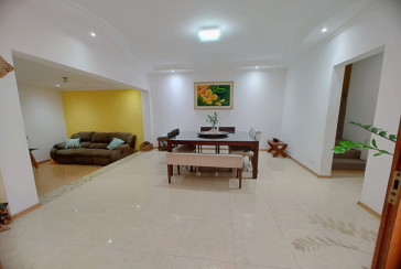 Bela Casa à venda no Jardim Líbano na Rua Benedito Gama Ricardo