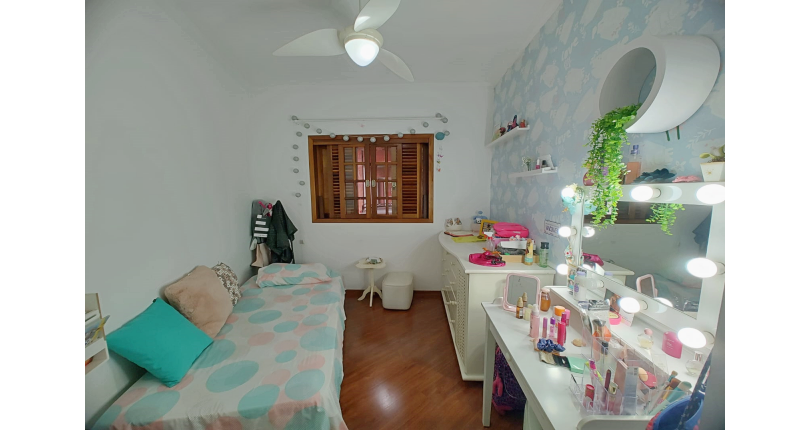 Bela Casa à venda no Jardim Líbano na Rua Benedito Gama Ricardo