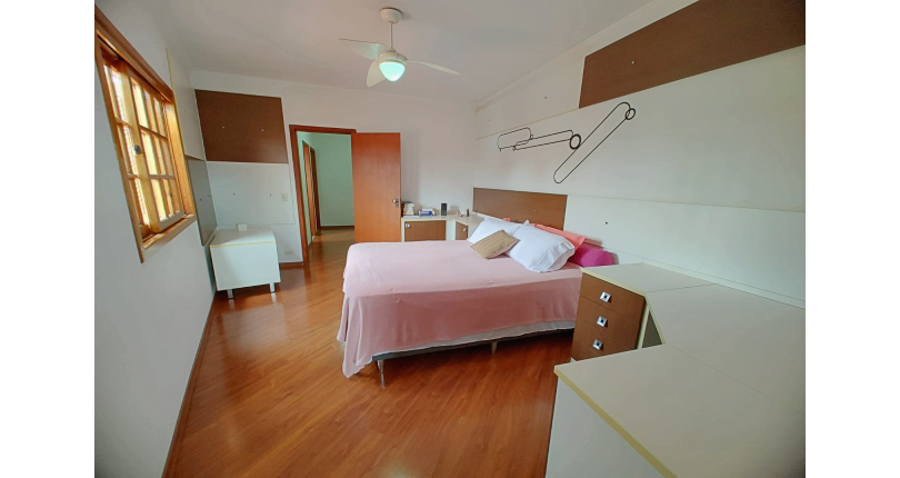 Bela Casa à venda no Jardim Líbano na Rua Benedito Gama Ricardo