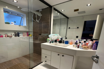 LINDO Sobrado à venda no Bairro do Conjunto Residencial Vista Verde na Rua José Carlos de Resende