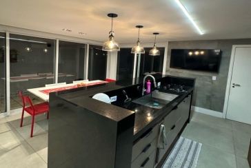 LINDO Sobrado à venda no Bairro do Conjunto Residencial Vista Verde na Rua José Carlos de Resende