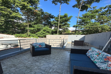 LINDO Sobrado à venda no Bairro do Conjunto Residencial Vista Verde na Rua José Carlos de Resende