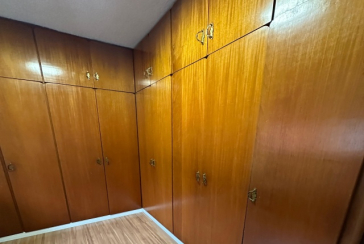 LINDO Sobrado à venda no Bairro do Conjunto Residencial Vista Verde na Rua José Carlos de Resende