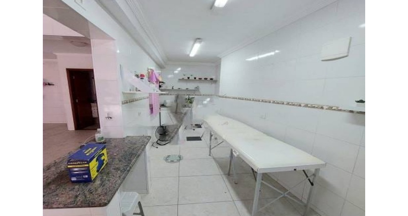 Sobrado à venda no Bairro do Parque São Domingos na Rua Doutor Odon Carlos de Figueiredo Ferraz