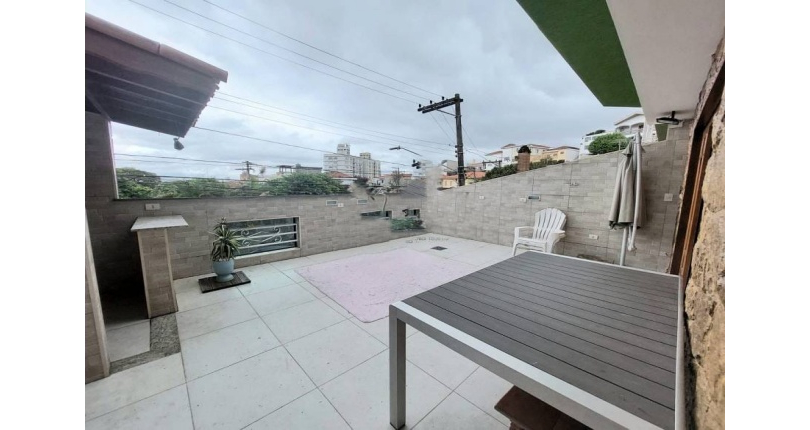 Sobrado à venda no Bairro do Parque São Domingos na Rua Doutor Odon Carlos de Figueiredo Ferraz