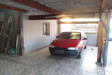 Casa Térrea à venda no Bairro da Vila Espanhola na Rua Antônio Pinto Vieira