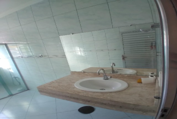 Belo Sobrado à venda no Bairro do Jardim Anhangüera na Rua Júlio Vicente Ferreira