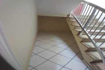 Belo Sobrado à venda no Bairro do Jardim Anhangüera na Rua Júlio Vicente Ferreira