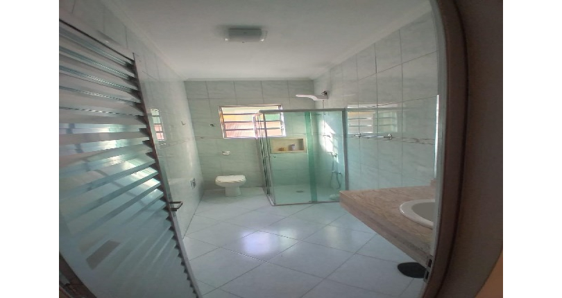 Belo Sobrado à venda no Bairro do Jardim Anhangüera na Rua Júlio Vicente Ferreira