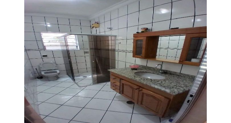 Belo Sobrado à venda no Bairro do Jardim Anhangüera na Rua Júlio Vicente Ferreira