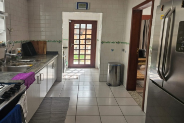 Belo Sobrado à venda no Bairro do City América na Rua Icádio,