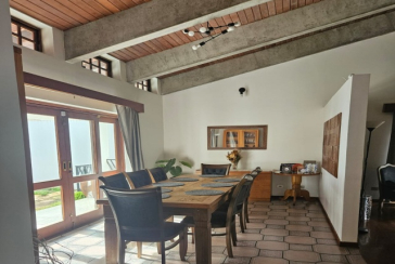 Belo Sobrado à venda no Bairro do City América na Rua Icádio,