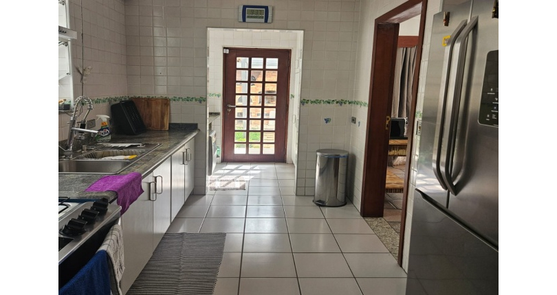 Belo Sobrado à venda no Bairro do City América na Rua Icádio,