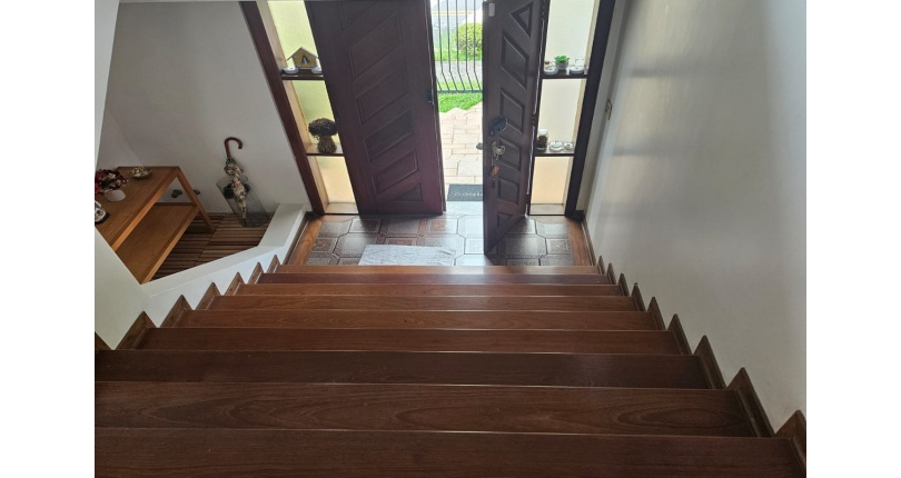 Belo Sobrado à venda no Bairro do City América na Rua Icádio,