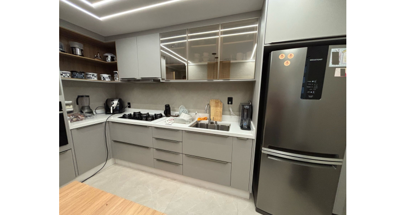 Bela Casa à venda no Bairro da Vila Guedes na Rua Confidencia Musical,