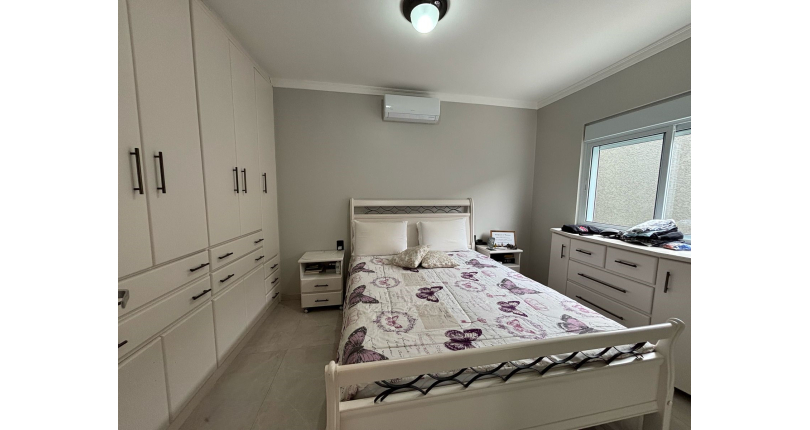 Bela Casa à venda no Bairro da Vila Guedes na Rua Confidencia Musical,