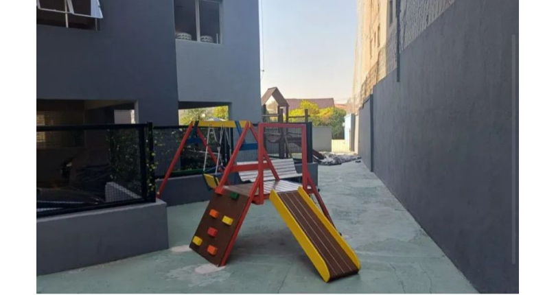 Belo Apartamento à venda no Bairro da Vila Mangalot na Rua Rubens de Souza Araújo 357,